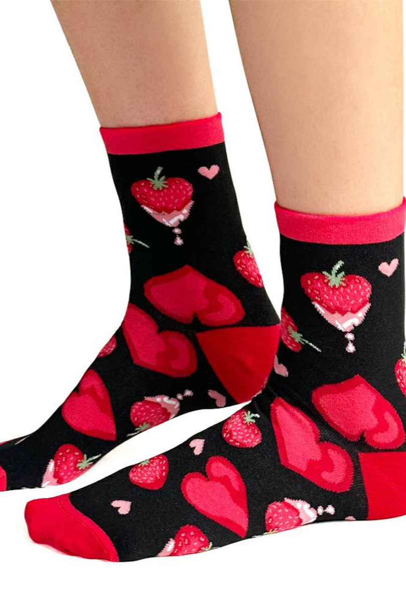 Dámské valentýnské ponožky 136 černá 38-40