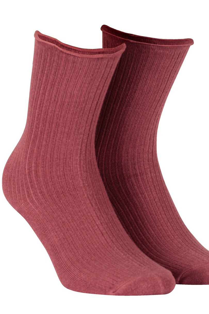 Netlačící dámské žebrované ponožky W.994 TERRACOTTA UNI