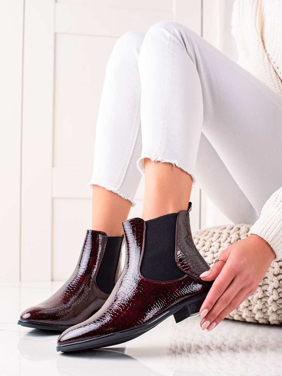 Luxusní dámské červené kotníčkové boty na plochém podpatku 36