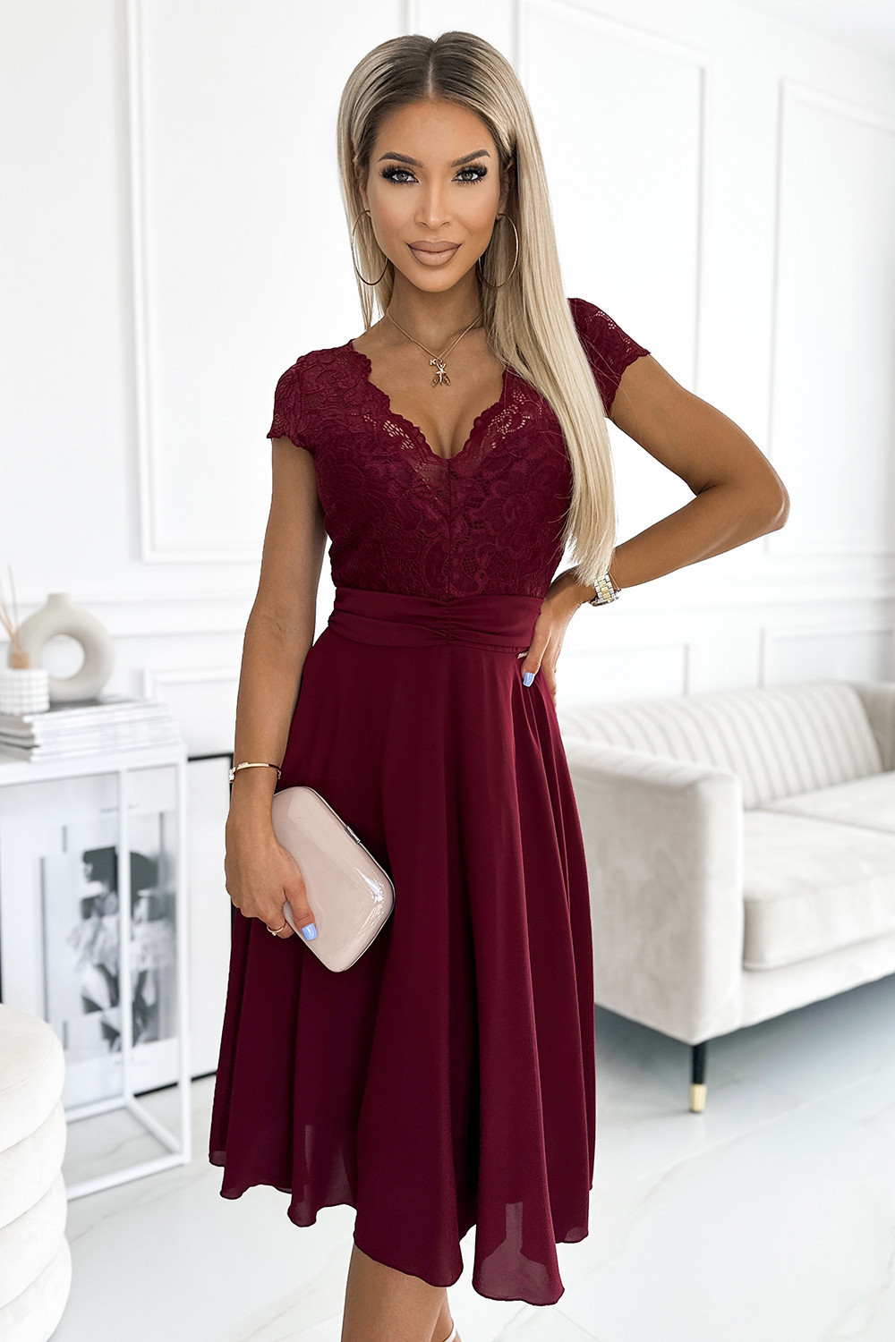 LINDA - Dámské šifonové šaty ve vínové bordó barvě s krajkovým výstřihem 381-5 XL