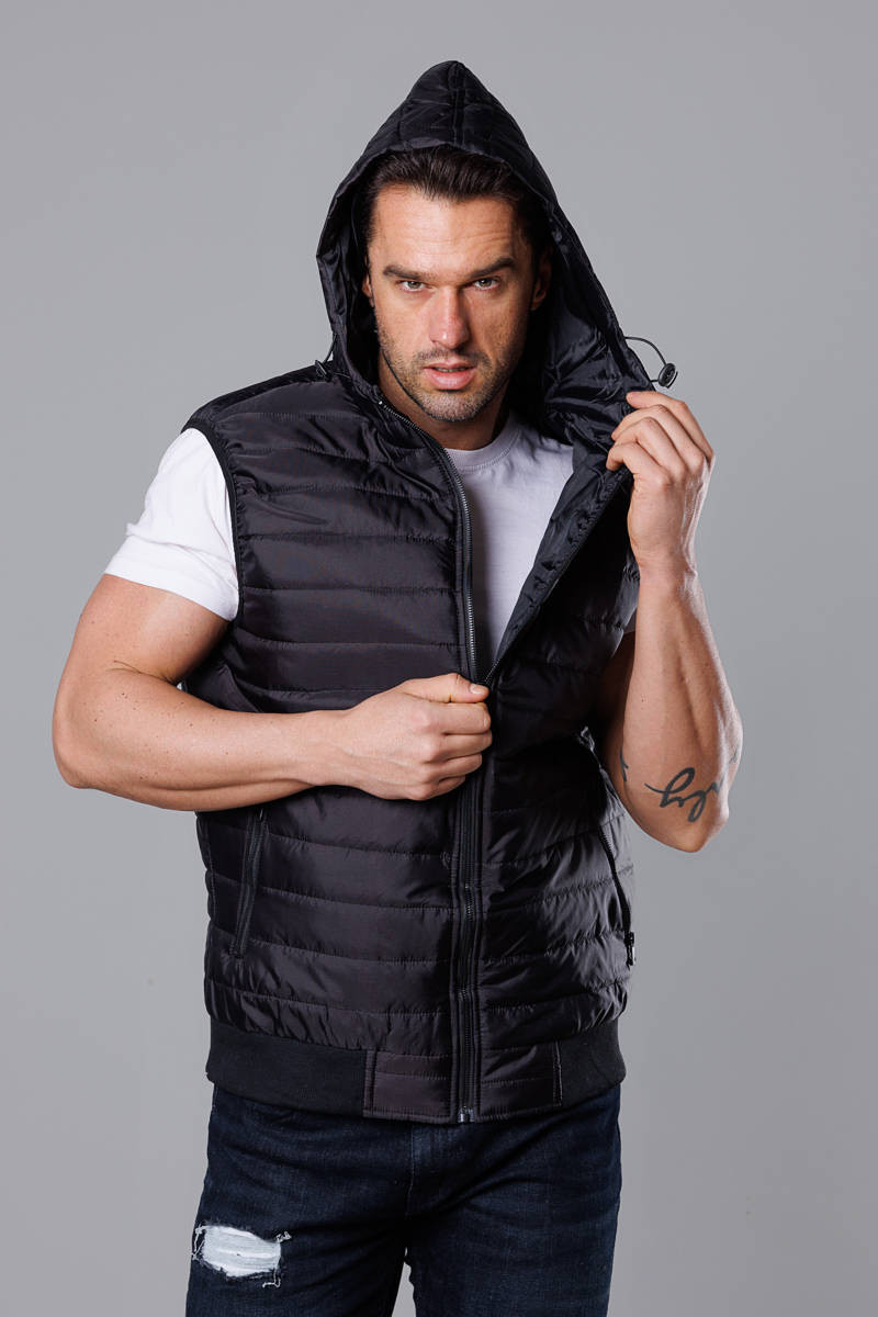 Černá pánská vesta s kapucí (8MY88-1) odcienie czerni XL