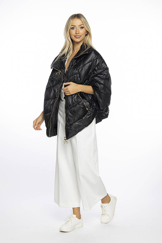 Černá dámská bunda pončo s ozdobnými zipy AnnGissy (AG1-J9171) odcienie czerni S (36)