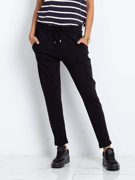 Černé dámské látkové kalhoty typu chino (3589.09X) odcienie czerni L (40)