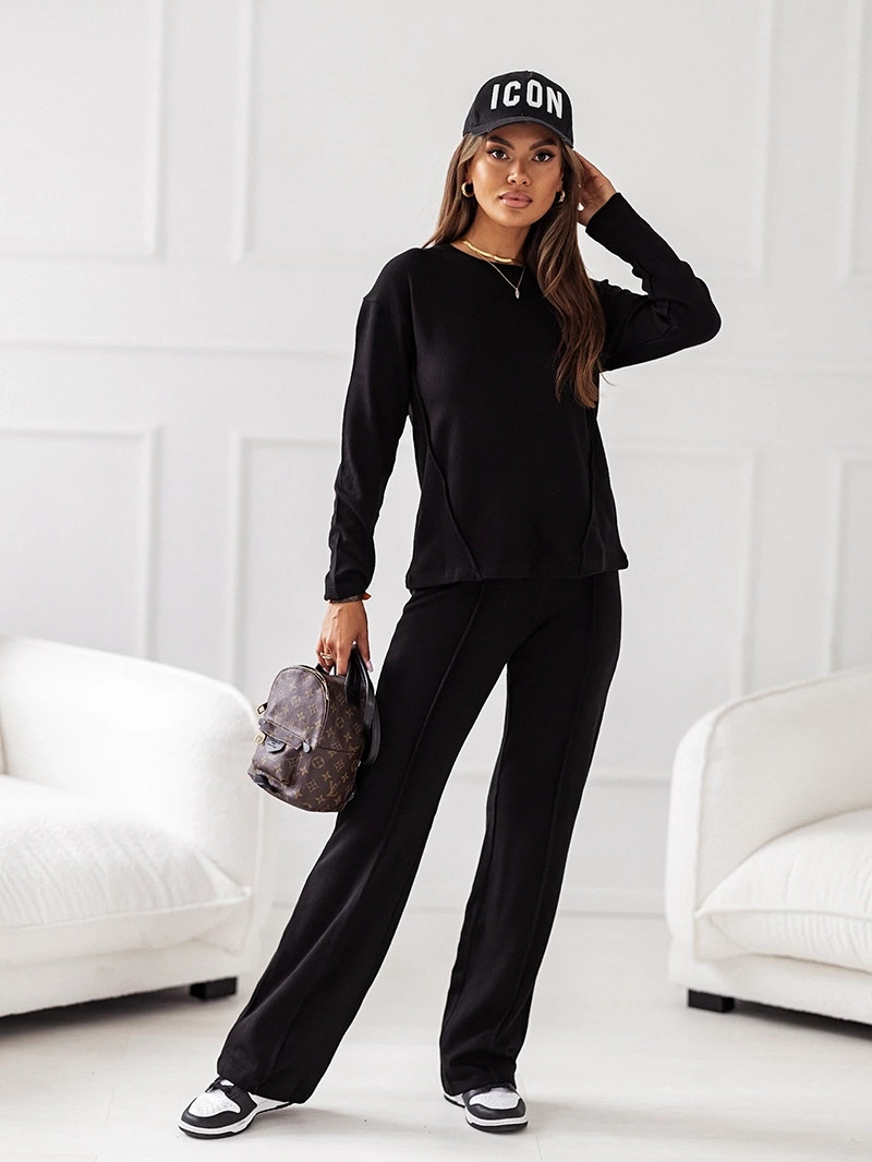 Černý dvoudílný úpletový komplet - blůza a kalhoty (VE74) odcienie czerni XL (42)