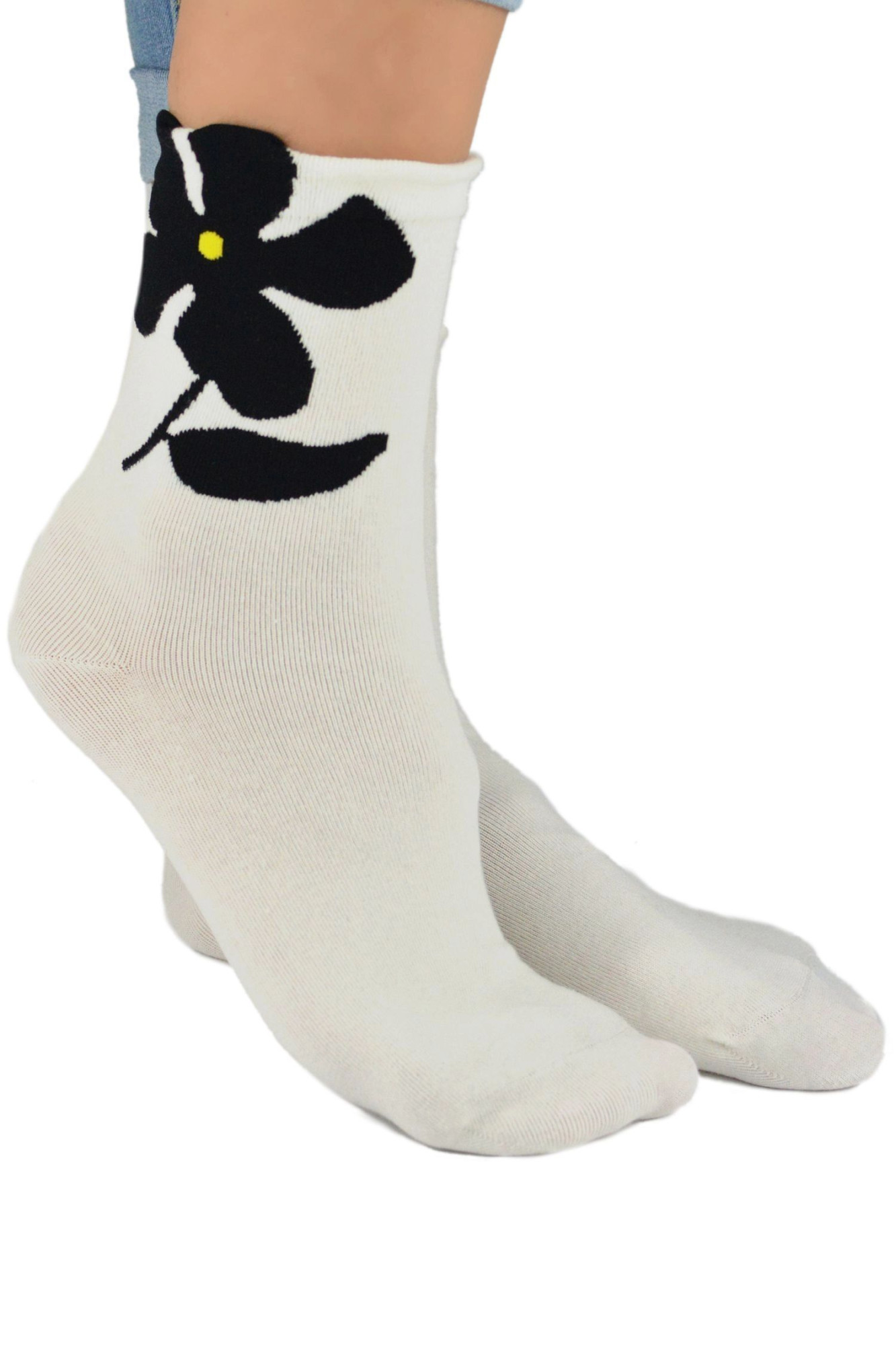 Dámské ponožky 049 W01 - NOVITI Bílá 35/38