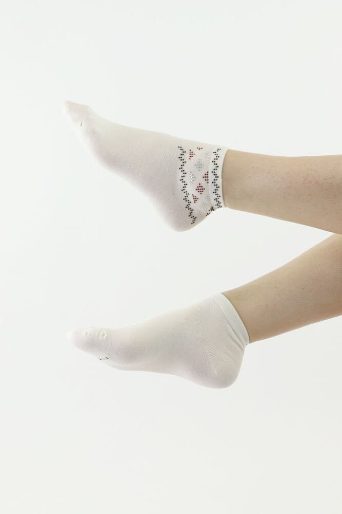 Elegantní ponožky 522 bílé s ozdobnou aplikací bílá 38/41