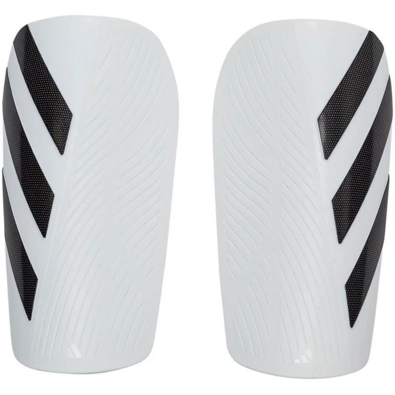 Fotbalové chrániče adidas Tiro Club IP3993 M