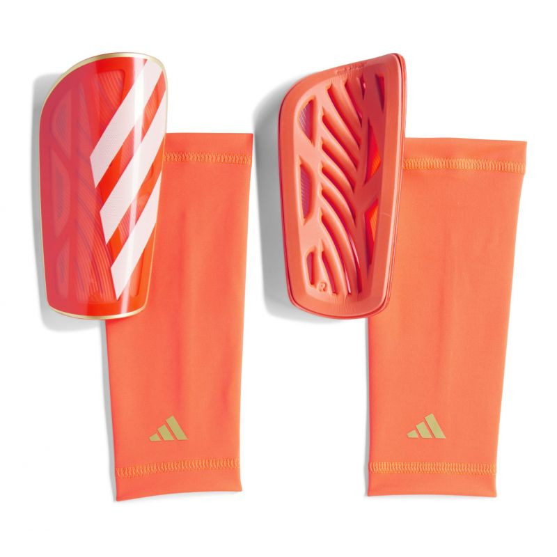 Fotbalové chrániče adidas Tiro SG League IQ4041 S (140-160 cm)