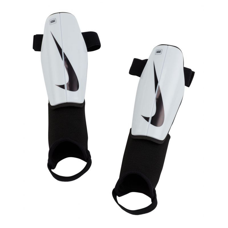Chrániče holení Charge DX4610-100 - Nike M (160-170 cm)