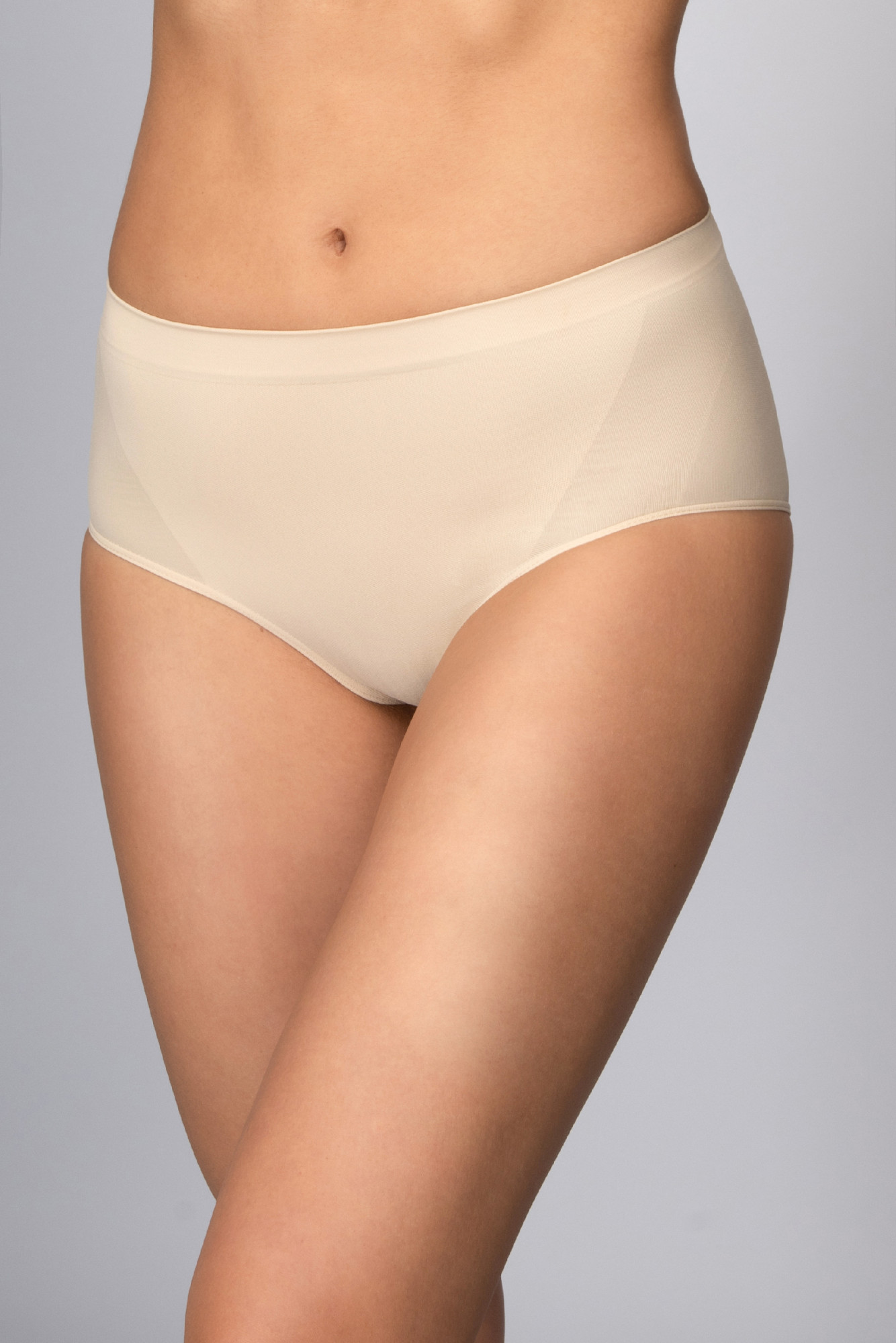 Kalhotky stahovací klasického střihu bezešvé Slip Bodyeffect Eco Barva: Tělová, Velikost M/L