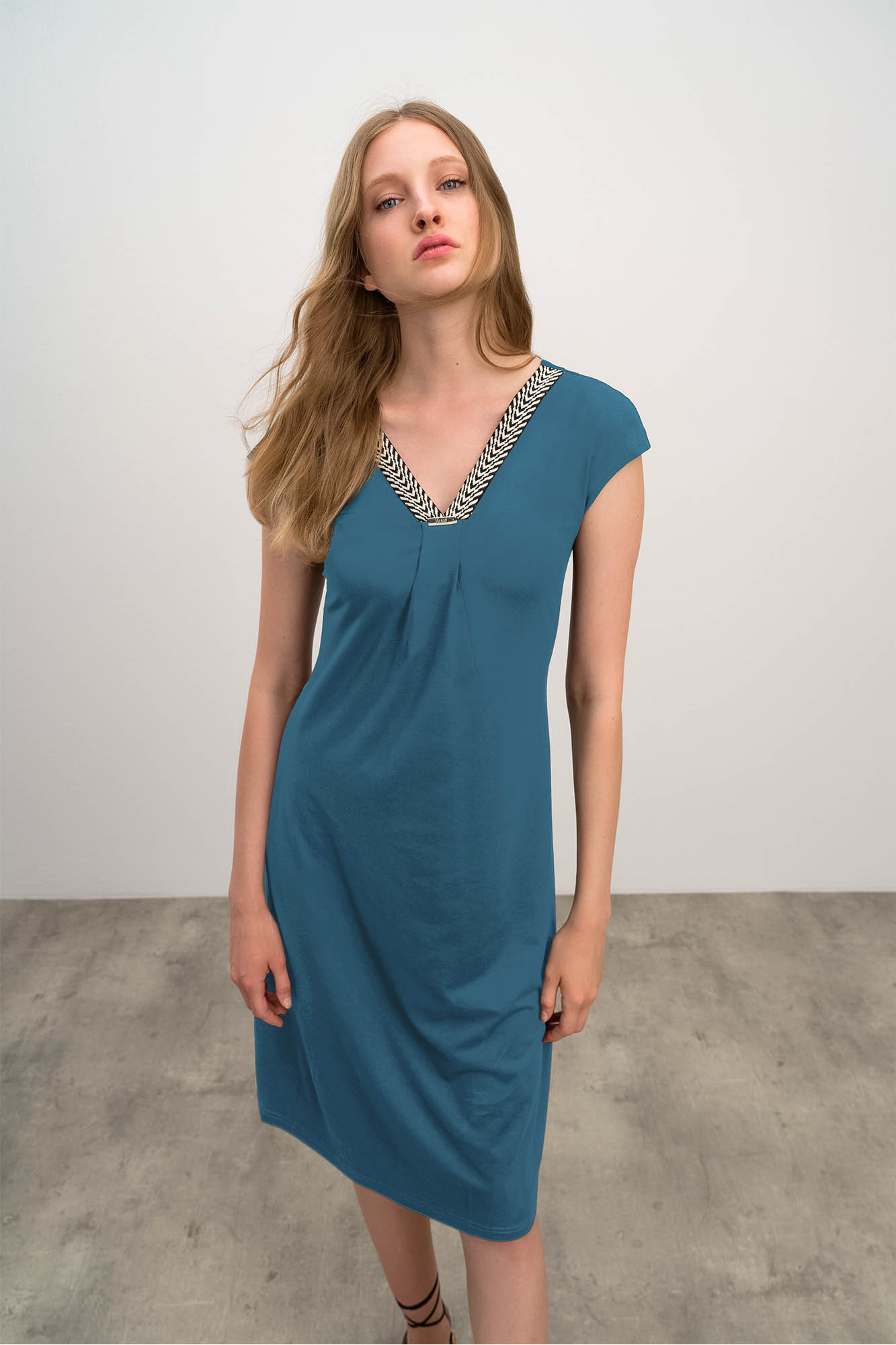 Vamp - Elegantní dámské šaty 16522 - Vamp blue moroccan 6XL