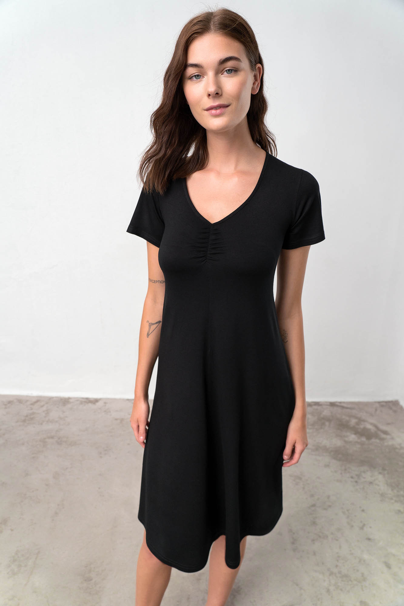 Vamp - Pohodlné dámské šaty – Syrah 18483 - Vamp black L