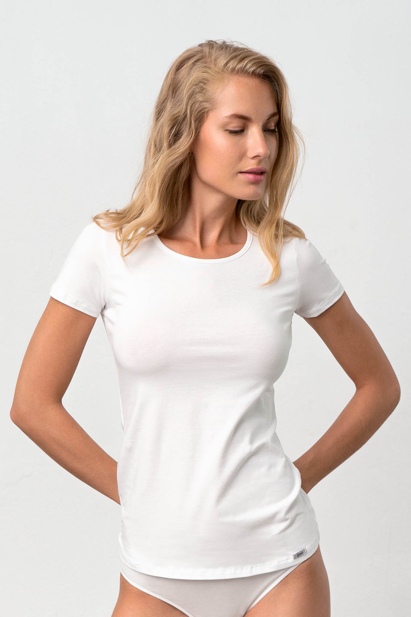 Vamp - Pohodlné dámské tričko 18846 - Vamp white S