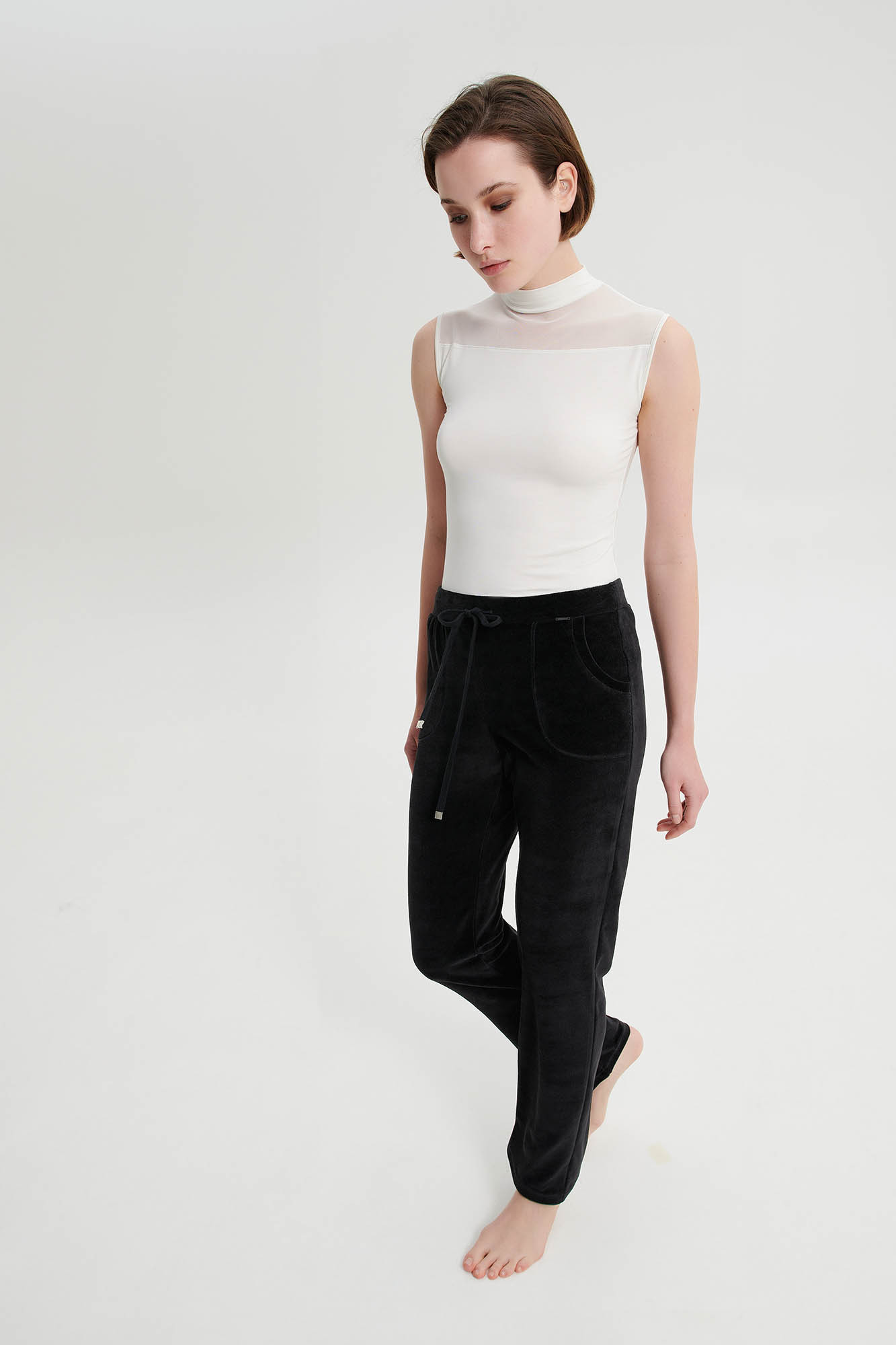 Vamp - Jednobarevné dámské kalhoty 19300 - Vamp black S