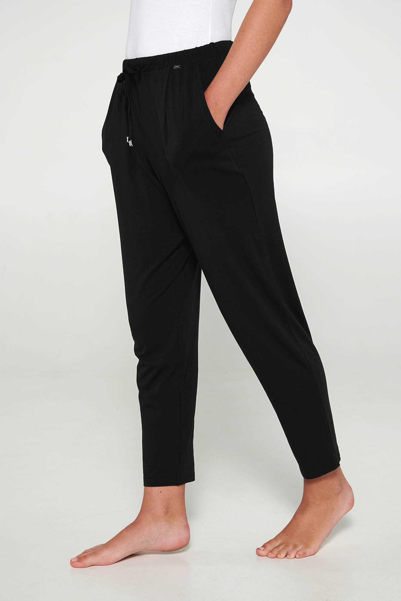 Vamp - Jednobarevné dámské kalhoty 20211 - Vamp black S