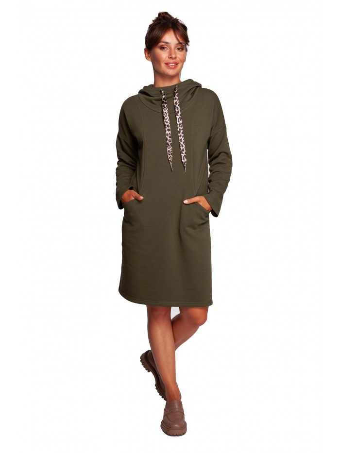 B238 Šaty s vysokým límcem a leopardím vzorem - olivové EU S