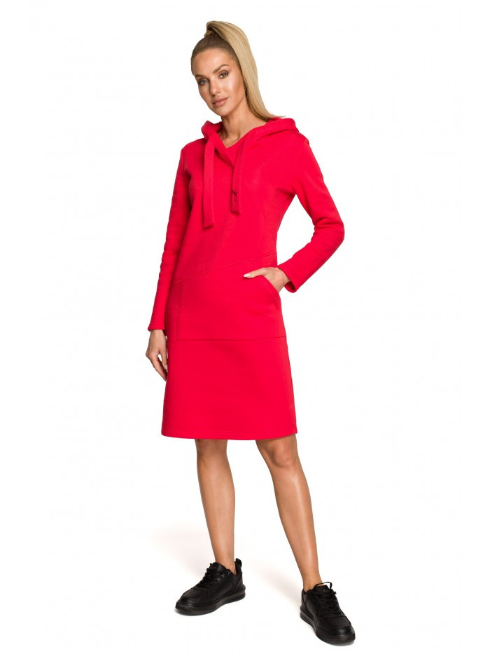 M695 Pletené šaty s kapucí a asymetrickou kapsou - červené EU M