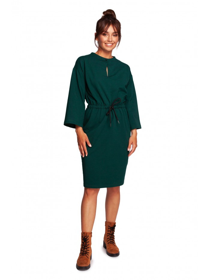 B234 Pletené šaty s provázkem - tmavě zelené EU XXL