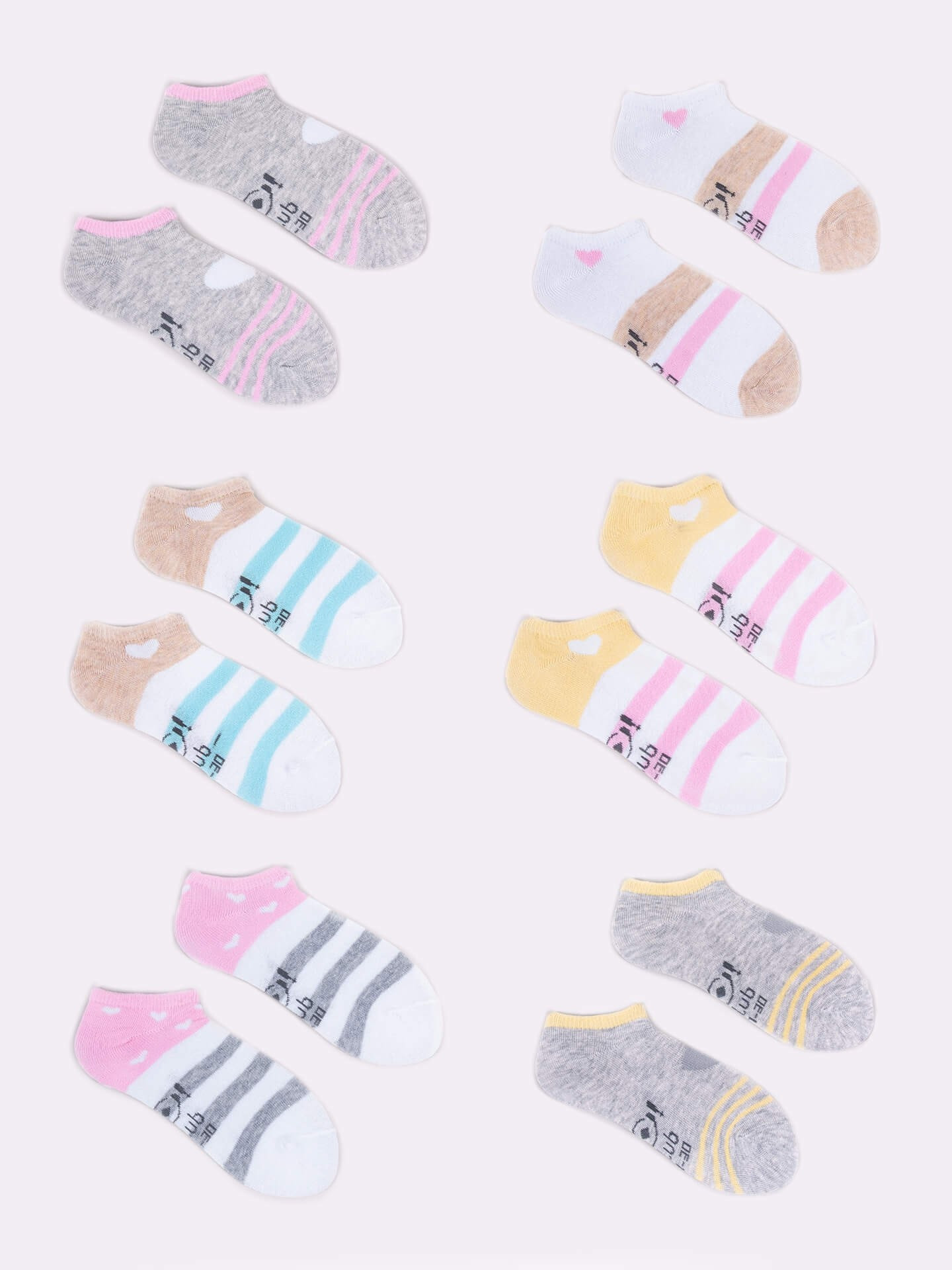Yoclub Dívčí kotníkové bavlněné ponožky Vzory Barvy 6-pack SKS-0008G-AA00-001 Vícebarevné 20-22