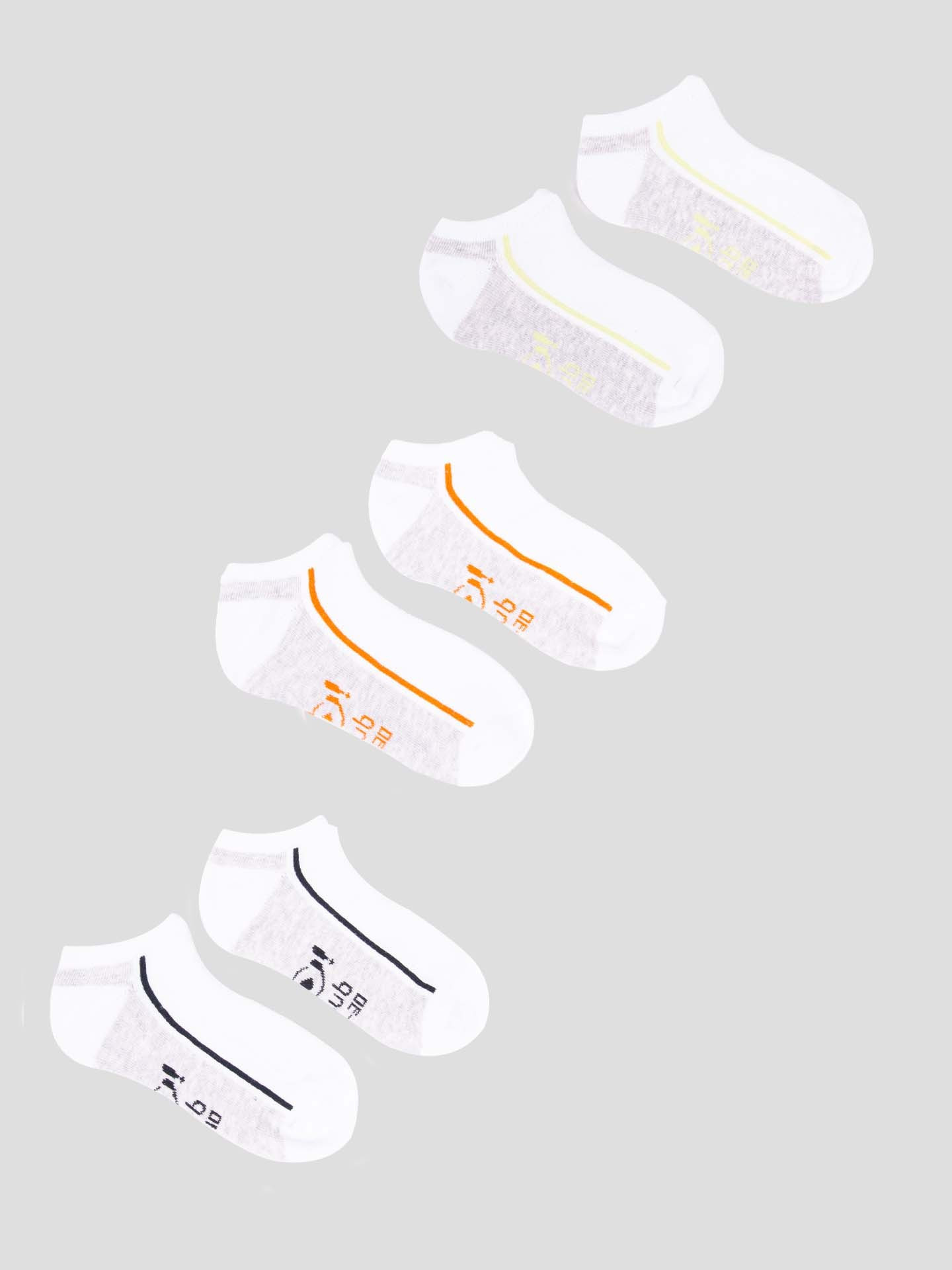Yoclub Chlapecké kotníkové bavlněné ponožky Vzory Barvy 3-pack SKS-0028C-AA30-001 Vícebarevné 39-42