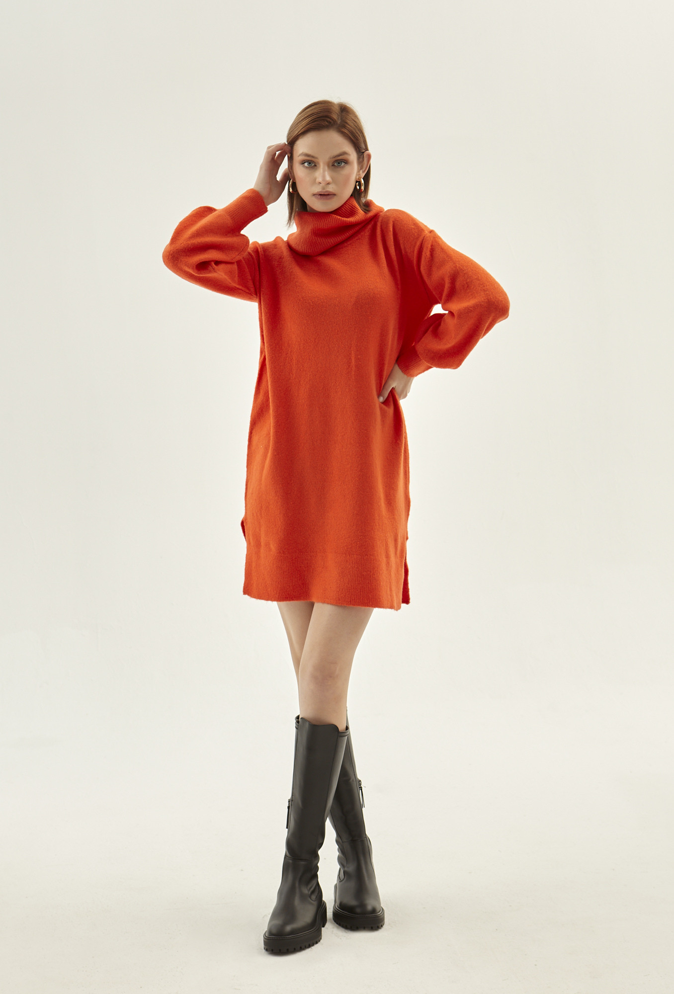 Monnari Šaty Svetrové šaty s rolákem Orange L/XL
