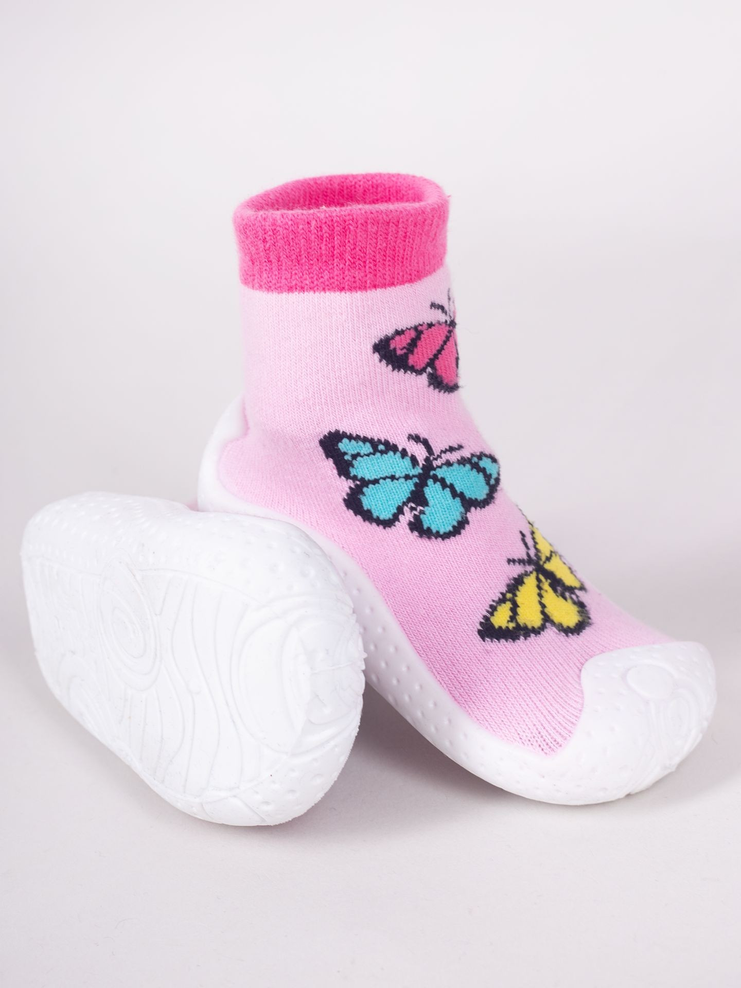 Yoclub Dětské dívčí protiskluzové ponožky s gumovou podrážkou P1 Pink 20