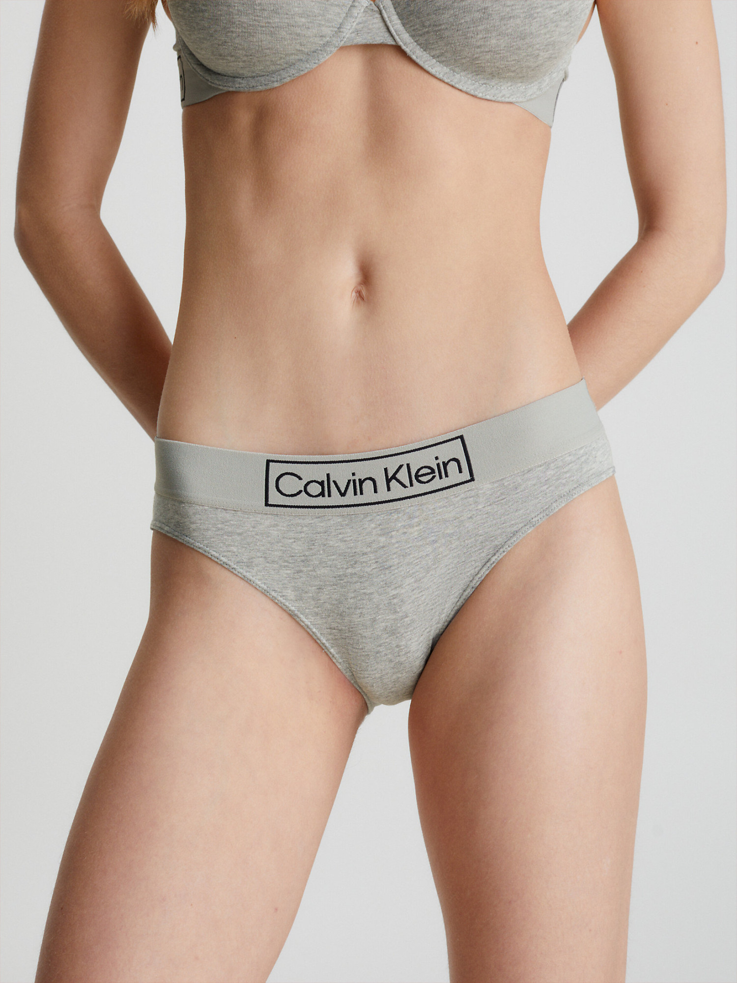 Dámské kalhotky Bikini Briefs Reimagined Heritage 000QF6775EP7A šedá - Calvin Klein XS