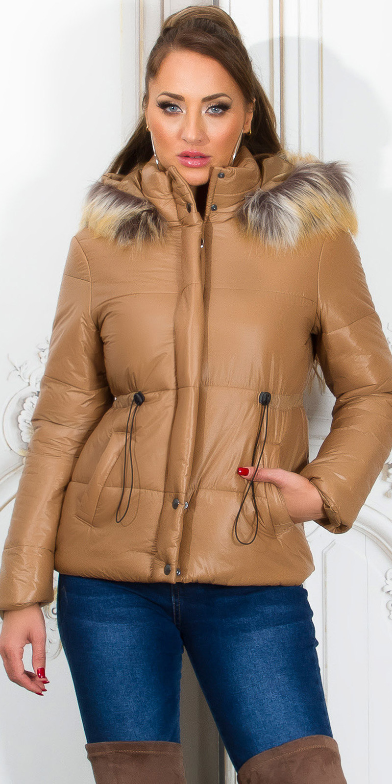 Trendy zimní bunda s odnímatelnou kapucí CAPPUCCINO M