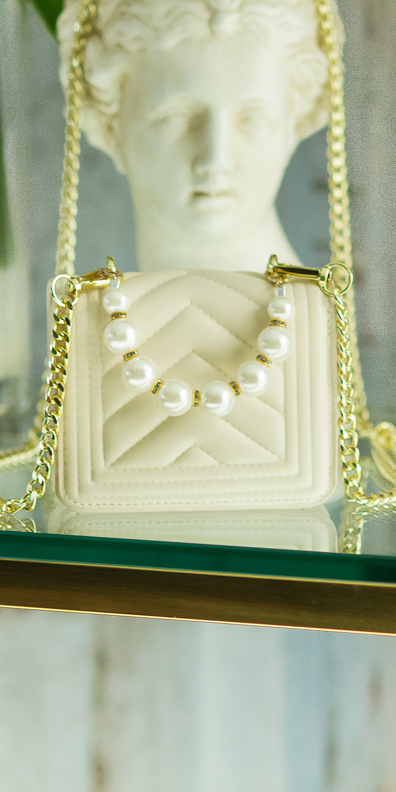 Trendy ultra mini kabelka s perleťovou rukojetí BEIGE Einheitsgroesse