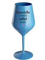 KAMARÁDKA JE NEJVĚTŠÍ POKLAD NA SVĚTĚ - modrá nerozbitná sklenice na víno 470 ml KAMARÁDKA JE NEJVĚTŠÍ POKLAD NA SVĚTĚ - modrá nerozbitná sklenice na víno 470 ml