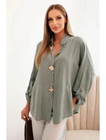 Dámská košile s ozdobnými knoflíky 61953 Khaki zelená - K-Fashion Dámská košile s ozdobnými knoflíky 61953 Khaki zelená - K-Fashion
