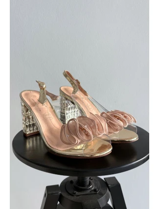 Sandály na podpatku  model 225147 Step in style