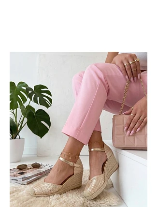 Bota na klínech model 226556 Solea Bota na klínech model 226556 Solea