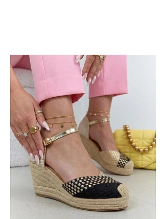 Bota na klínech model 226557 Solea Bota na klínech model 226557 Solea