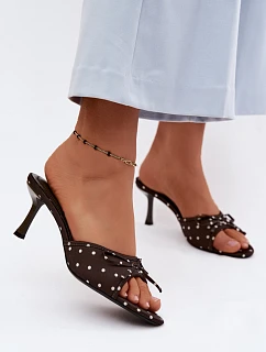 Klapky na podpatku model 227939 Step in style