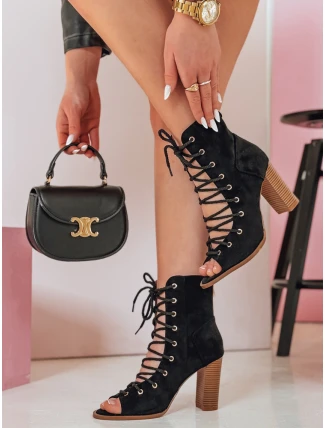 Dámské kozačky LACIUP na podpatku černé FashionStreet ZY0730