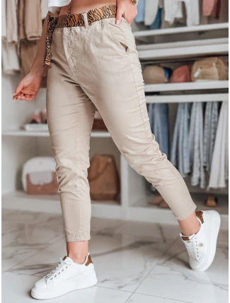 Dámské kalhoty s páskem MADELINA tmavě béžové FashionStreet UY2622 Dámské kalhoty s páskem MADELINA tmavě béžové FashionStreet UY2622