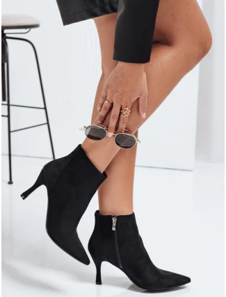 FashionStreet černé semišové boty na podpatku ZY1030