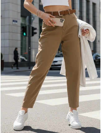 Dámské džíny s páskem mom fit tmavě béžové FashionStreet UY2878