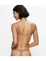 TRIUMPH SIGNATURE SHEER – vyztužená podprsenka s polstrováním a krajkou Triumph TRIUMPH SIGNATURE SHEER – vyztužená podprsenka s polstrováním a krajkou Triumph
