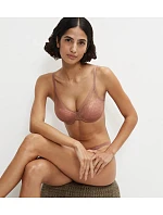 TRIUMPH SIGNATURE SHEER – vyztužená podprsenka s polstrováním a krajkou Triumph TRIUMPH SIGNATURE SHEER – vyztužená podprsenka s polstrováním a krajkou Triumph