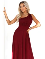 656-1 Dlouhé třpytivé večerní šaty na jedno rameno - vínové