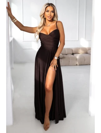 646-1 Dlouhé společenské šaty bez ramínek s rozparkem na nohou - čokoládově hnědé 646-1 Dlouhé společenské šaty bez ramínek s rozparkem na nohou - čokoládově hnědé