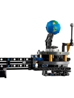 LEGO Technic 42179 Planeta Země a Měsíc na oběžné dráze (VÝPRODEJ)