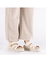 Béžové dámské sandály na platformě Rieker V4952-60