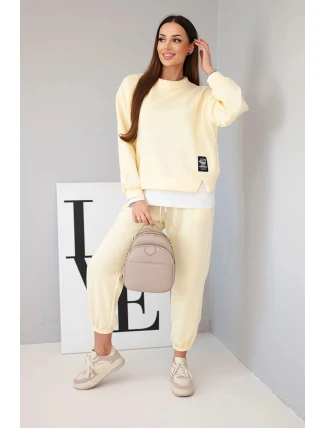 Dámská souprava s máslovou barvou, volná mikina a tepláky žlutý Dámská souprava s máslovou barvou, volná mikina a tepláky žlutý