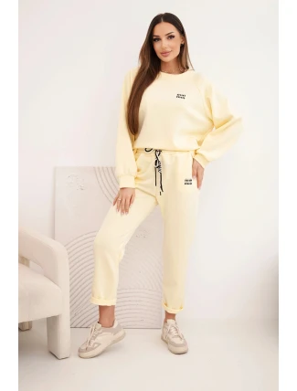 Dámská souprava z viskózy s mikinou a kalhotami žlutý Dámská souprava z viskózy s mikinou a kalhotami žlutý