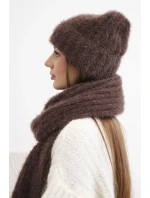 Dámský komplet čepice a dlouhý šátek z měkké příze hnědý Dámský komplet čepice a dlouhý šátek z měkké příze hnědý