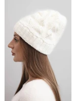 Dámská zimní čepice z vlny s krajkovým vzorem K427 ecru Dámská zimní čepice z vlny s krajkovým vzorem K427 ecru