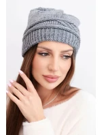 Dámská zimní čepice z vlny a s propleteným vzorem K428 šedá Dámská zimní čepice z vlny a s propleteným vzorem K428 šedá